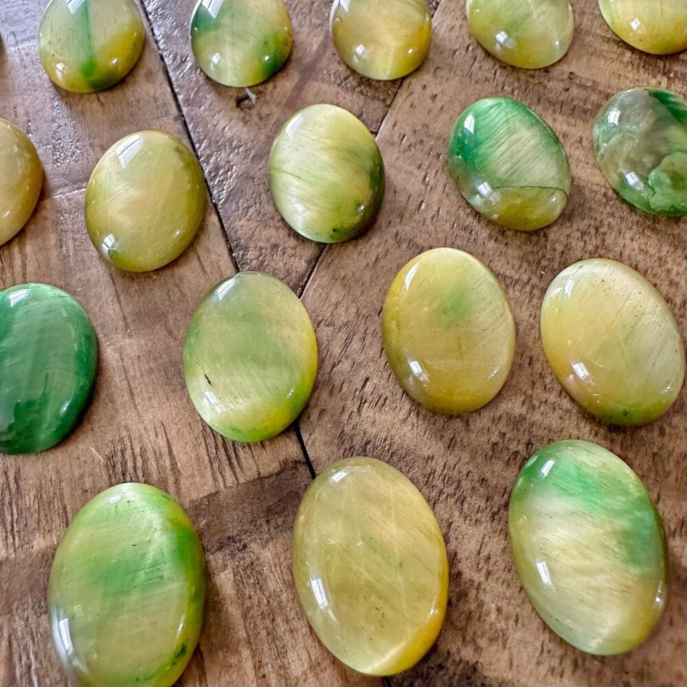 Tigers Eye Cabochons - Green - 20x15mm